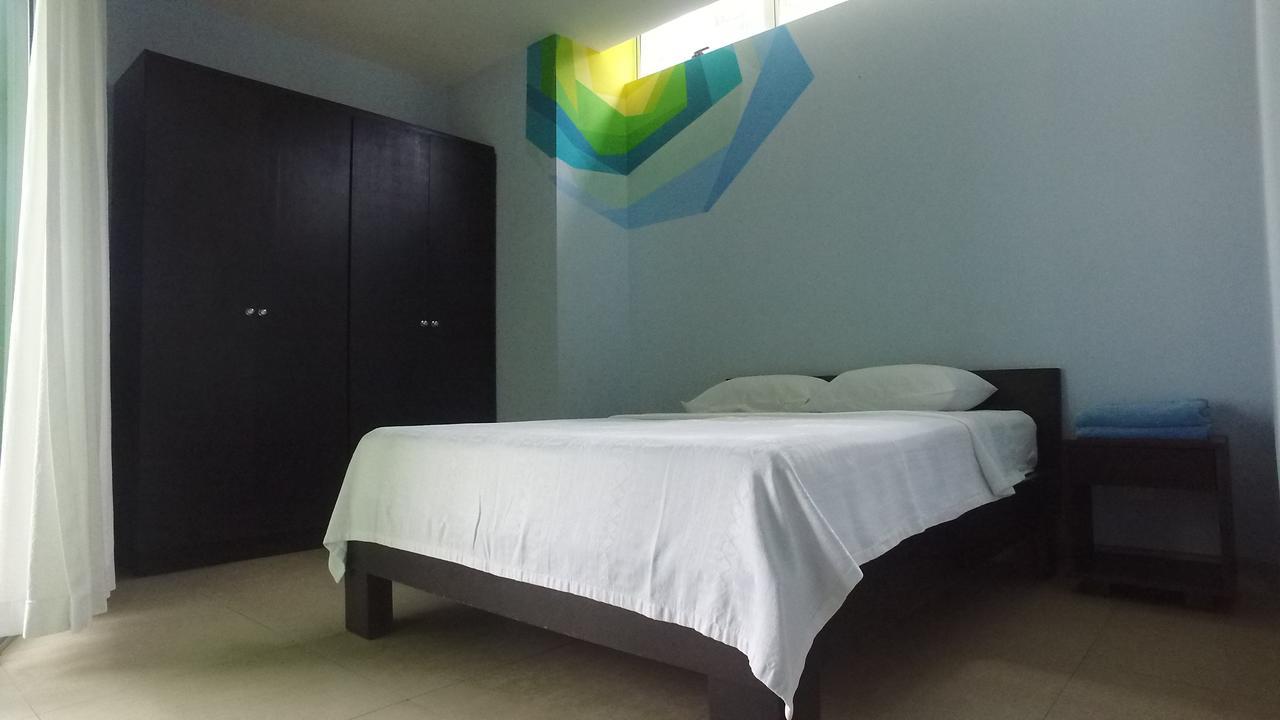 Room2Board Hostel And Surf School Jaco Exterior photo