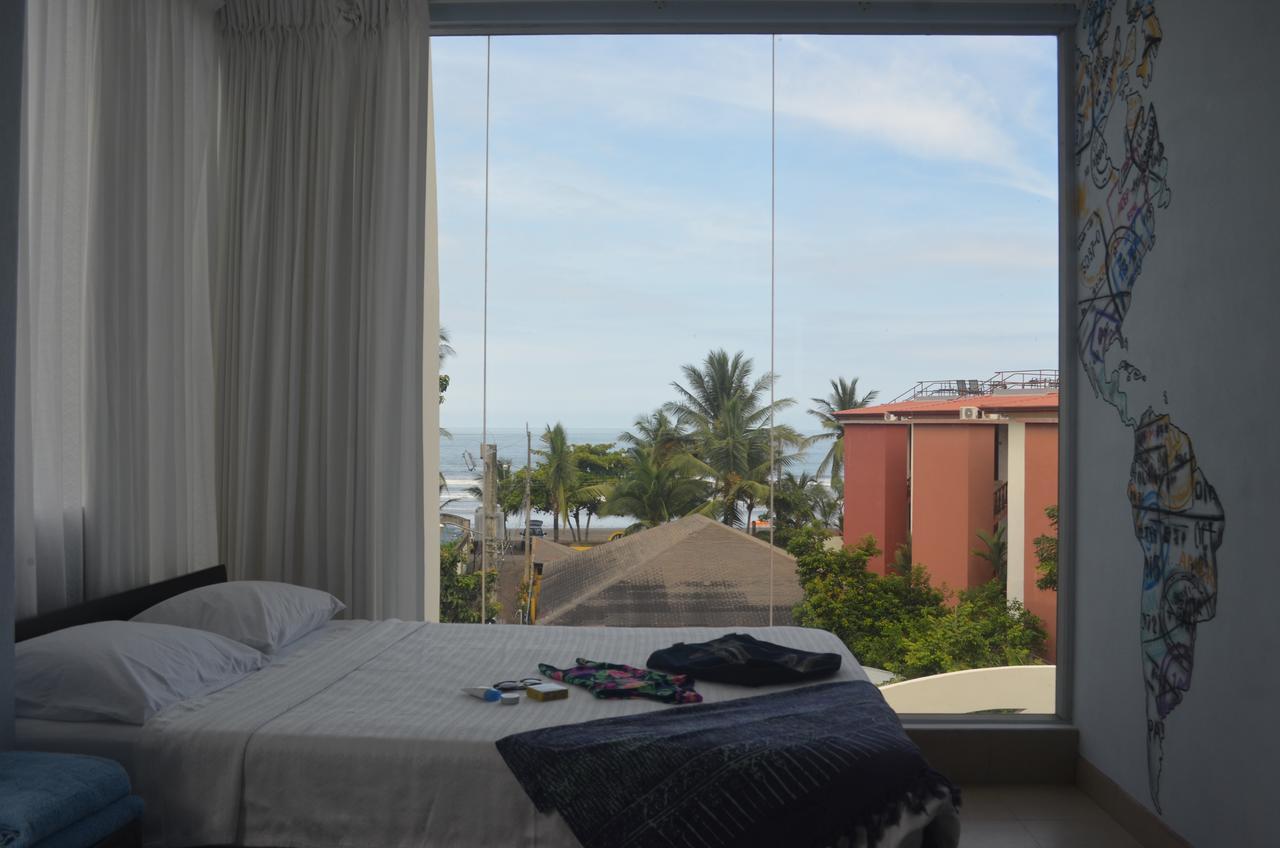 Room2Board Hostel And Surf School Jaco Exterior photo