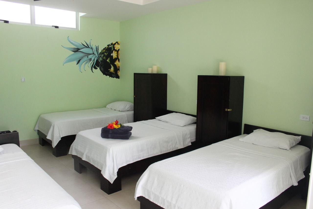 Room2Board Hostel And Surf School Jaco Exterior photo
